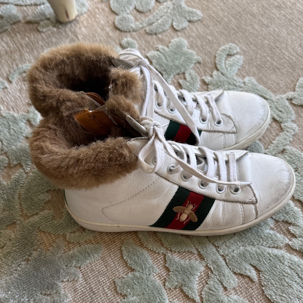 Gucci Kids White Sneakers with Fur Trim size 12